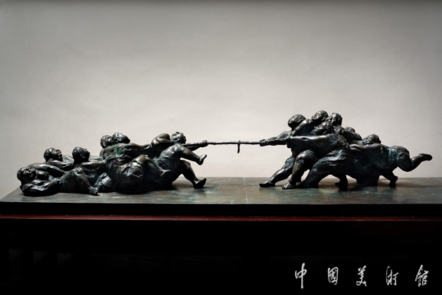 快樂的勝利 作者：許鴻飛 創(chuàng)作年代：2009 規(guī)格：10x2.4x1.9m 品類：雕塑